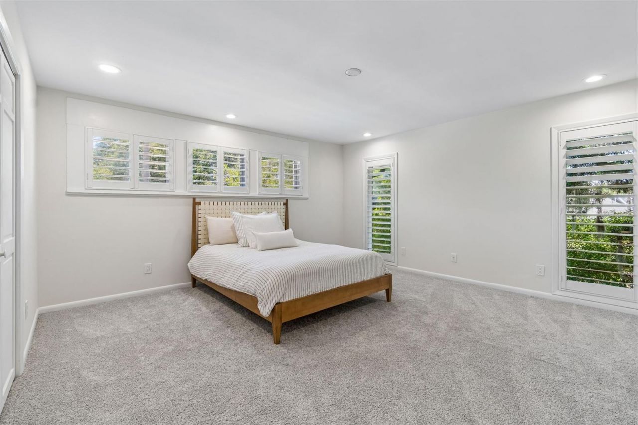 816 Taray De Avila, Tampa, FL 33613 Photo