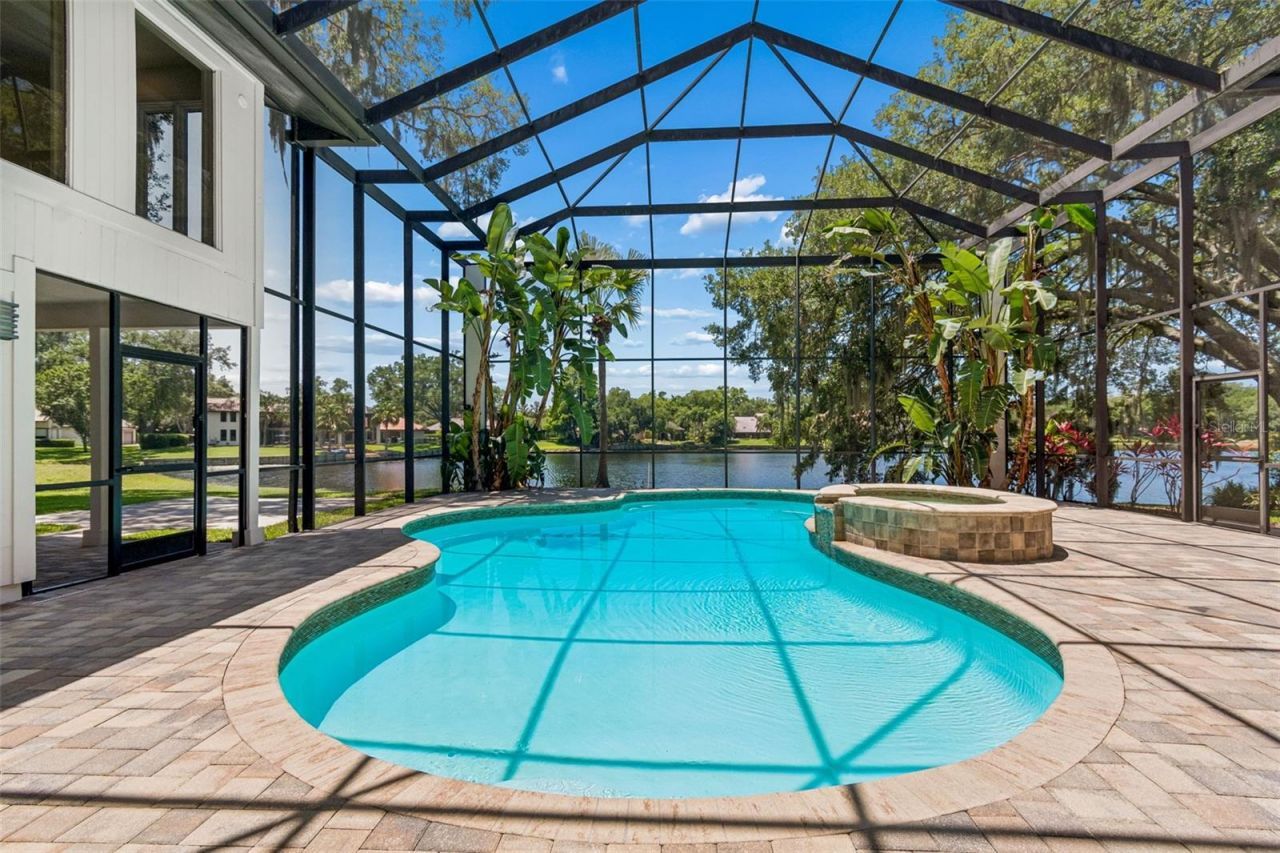816 Taray De Avila, Tampa, FL 33613 Photo