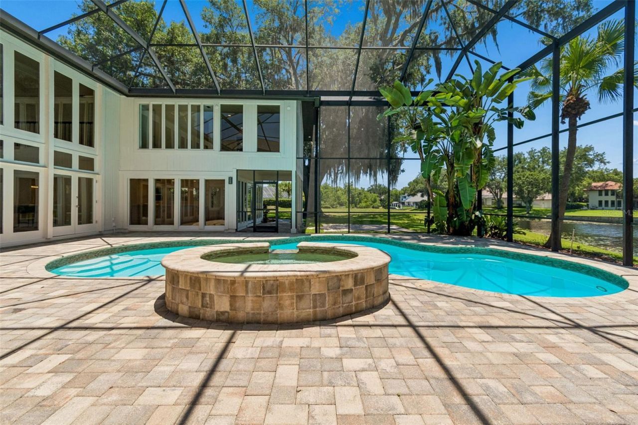 816 Taray De Avila, Tampa, FL 33613 Photo
