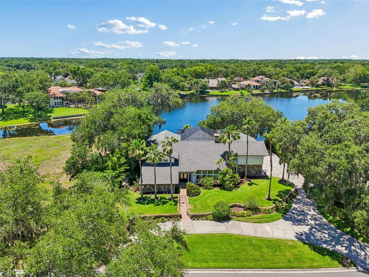 816 Taray De Avila, Tampa, FL 33613 Photo