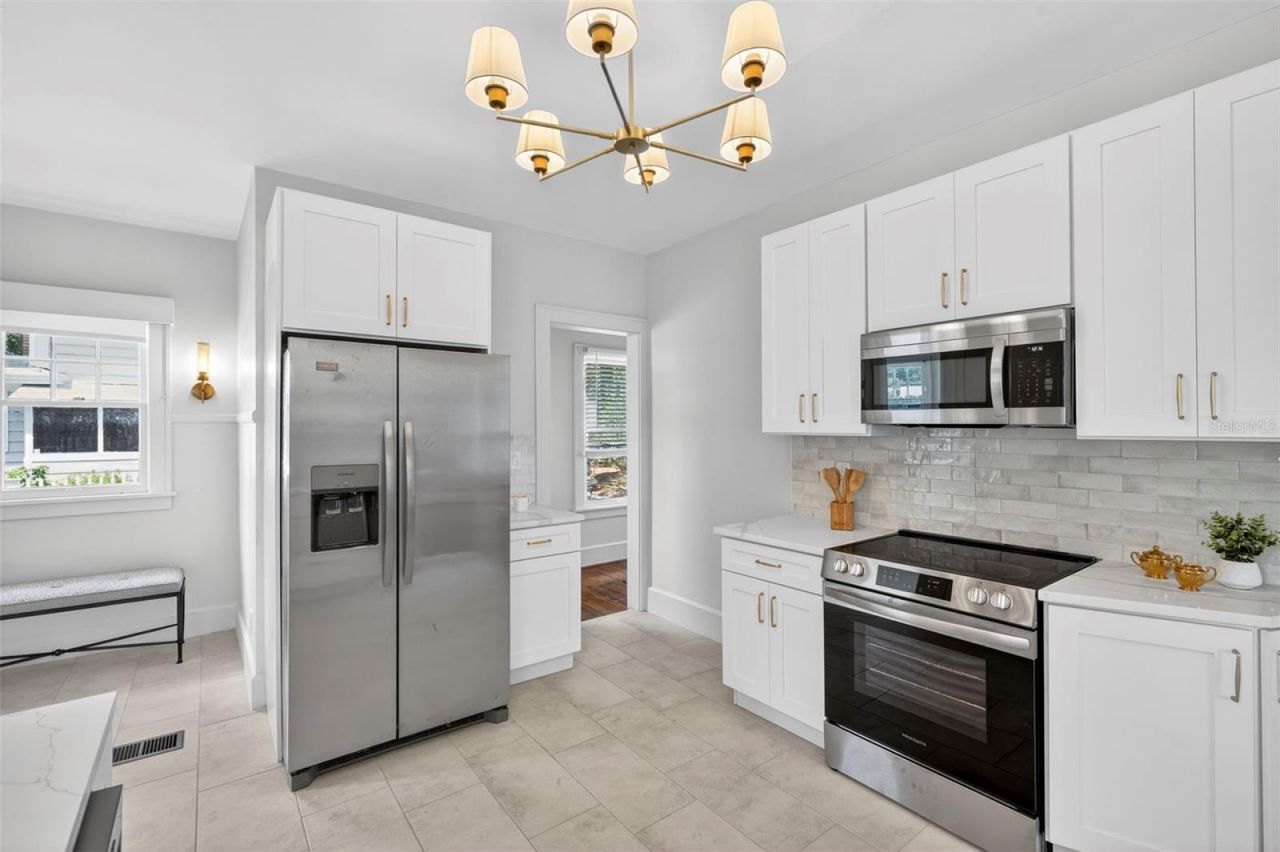 7602 Dartmouth Avenue N, Saint Petersburg, FL 33710 Photo