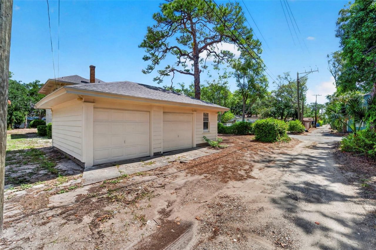 7602 Dartmouth Avenue N, Saint Petersburg, FL 33710 Photo