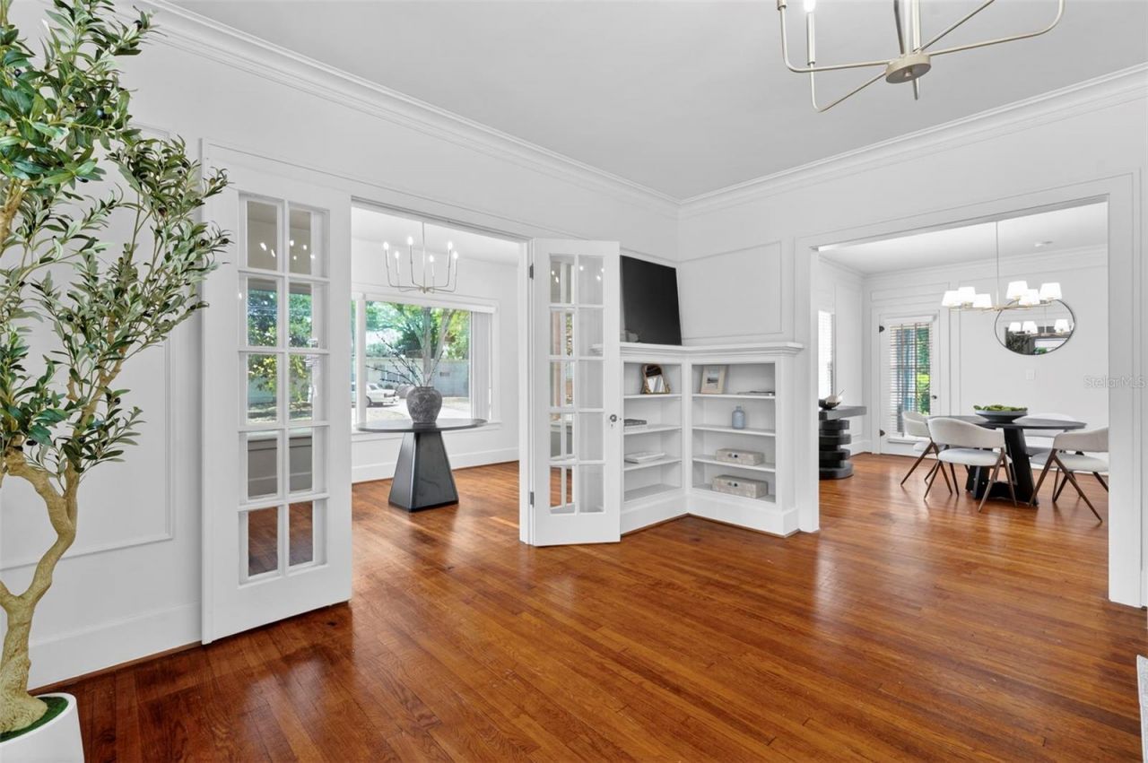 7602 Dartmouth Avenue N, Saint Petersburg, FL 33710 Photo