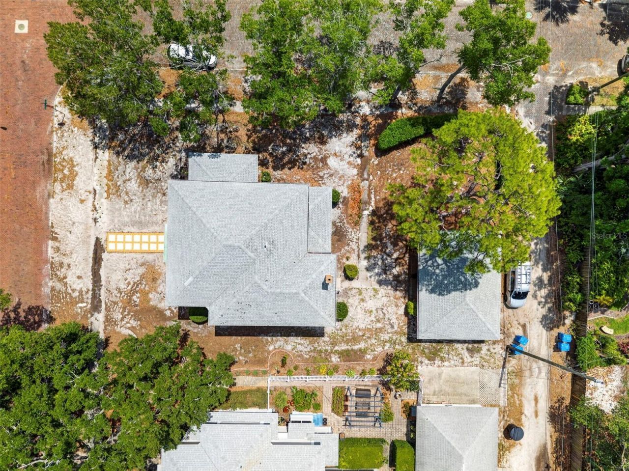 7602 Dartmouth Avenue N, Saint Petersburg, FL 33710 Photo