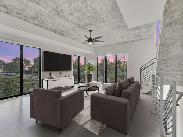 924 NE 4th Street, Fort Lauderdale, FL 33301