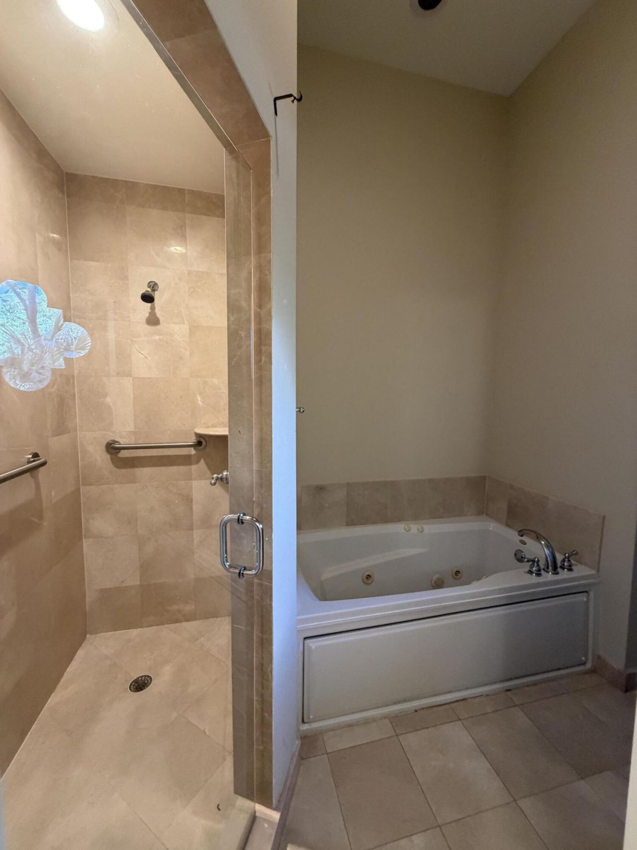 16102 Emerald Estates Drive, Unit 128, Weston, FL 33331 Photo