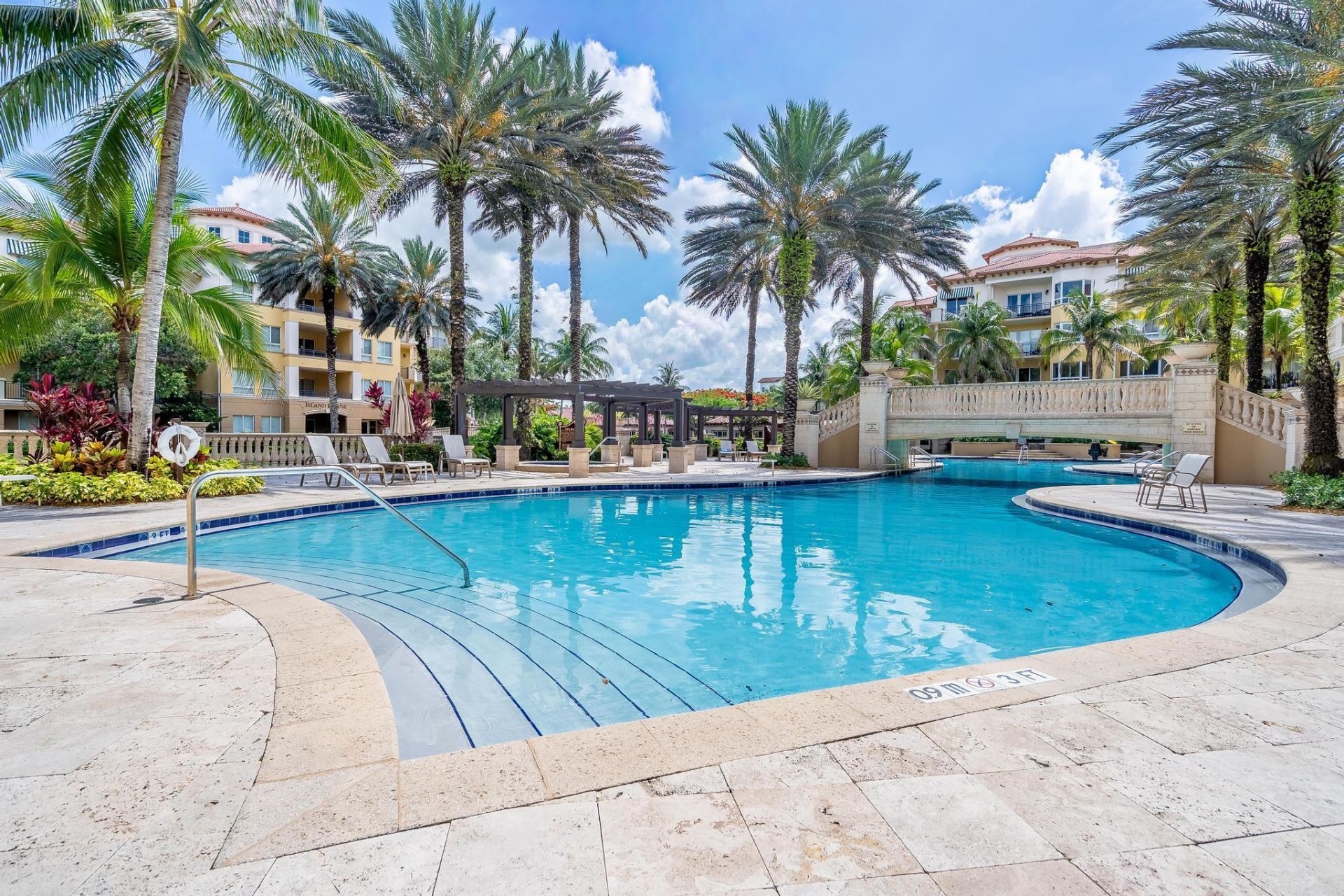 16102 Emerald Estates Drive, Unit 128, Weston, FL 33331 Photo