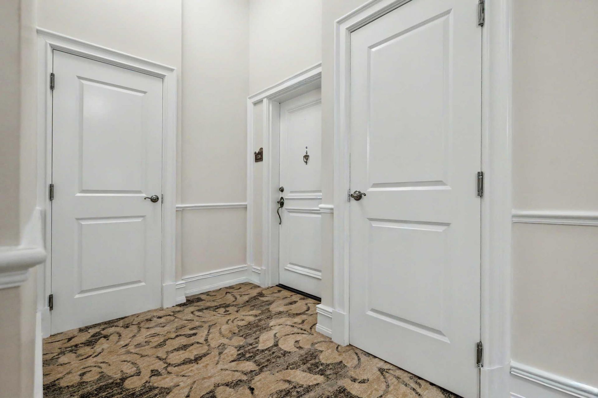 16102 Emerald Estates Drive, Unit 128, Weston, FL 33331 Photo
