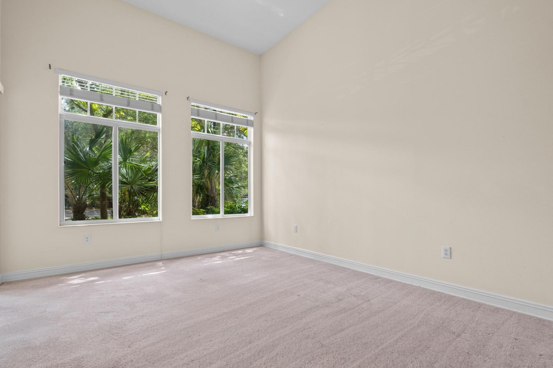 16102 Emerald Estates Drive, Unit 128, Weston, FL 33331 Photo