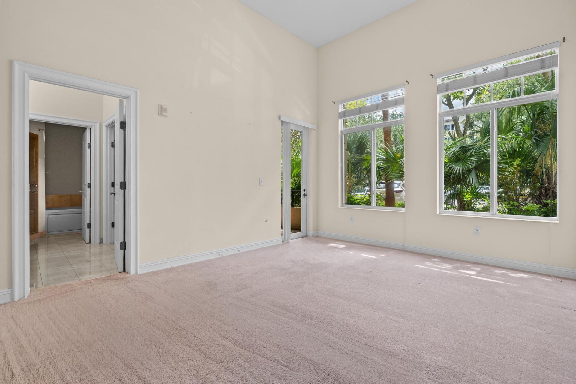 16102 Emerald Estates Drive, Unit 128, Weston, FL 33331 Photo