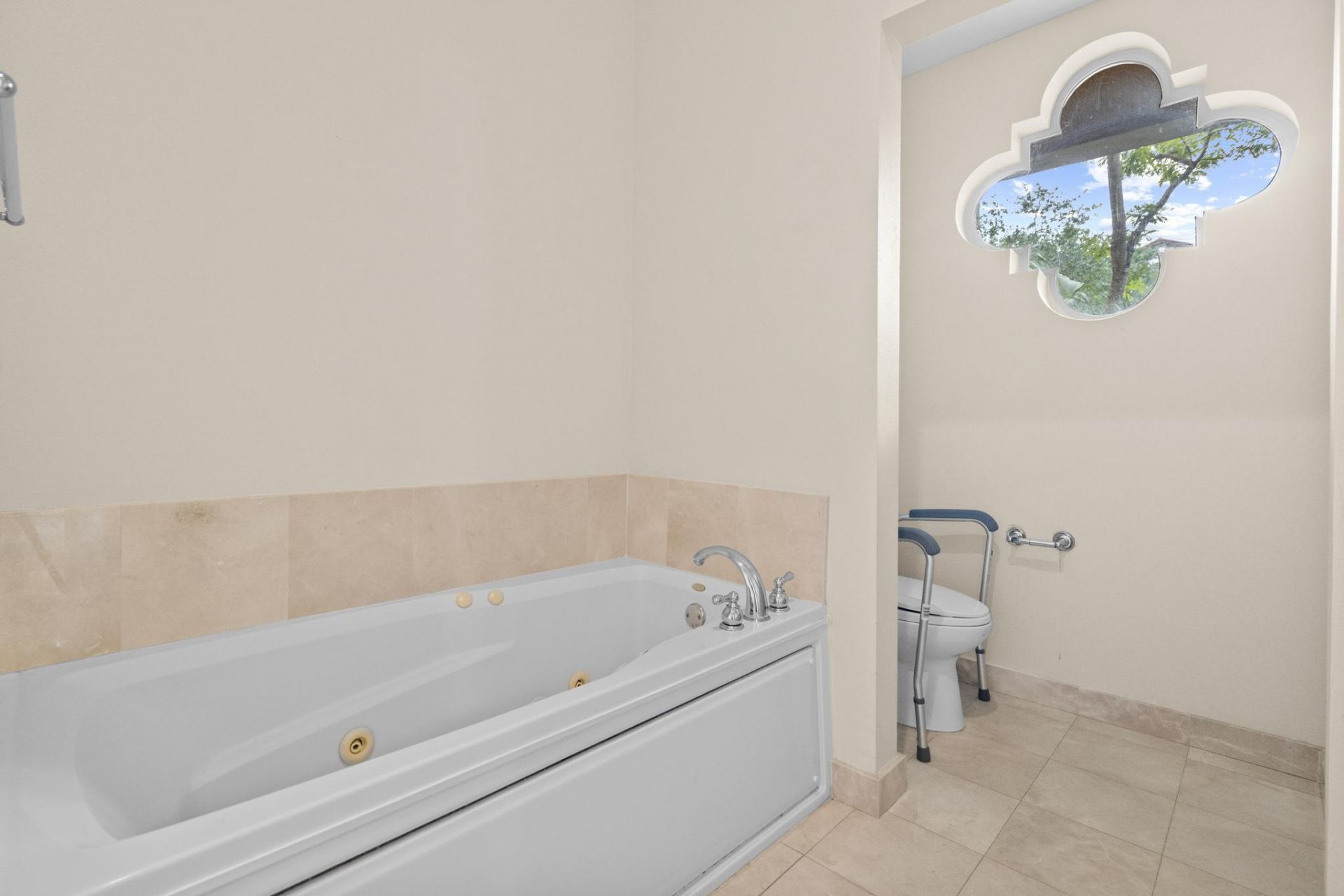 16102 Emerald Estates Drive, Unit 128, Weston, FL 33331 Photo