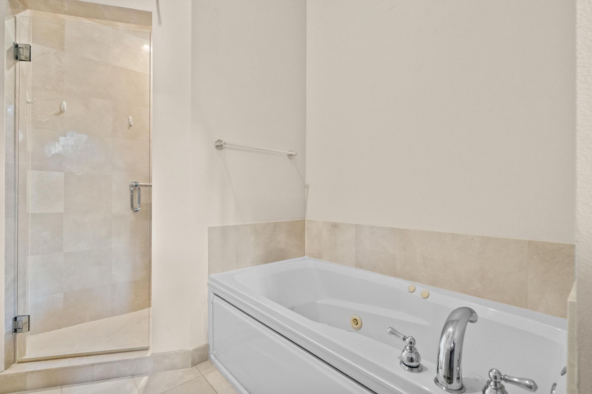 16102 Emerald Estates Drive, Unit 128, Weston, FL 33331 Photo