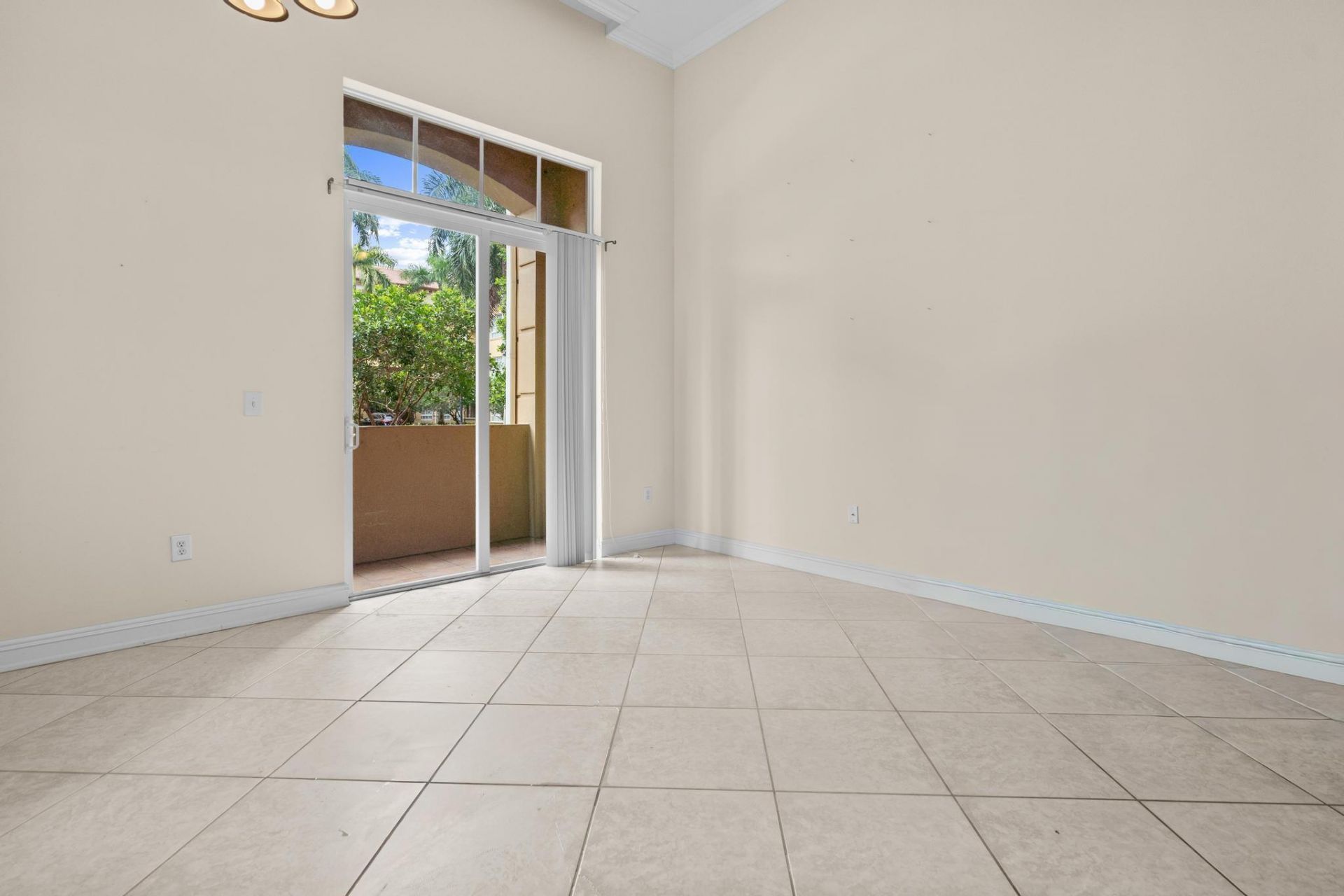16102 Emerald Estates Drive, Unit 128, Weston, FL 33331 Photo