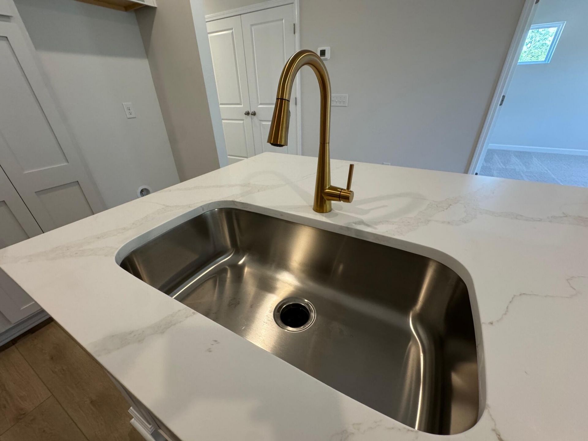 1058 Dusk Drive Photo 4