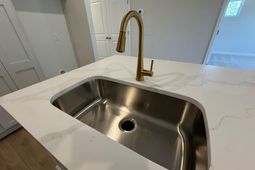 1058 Dusk Drive photo 4