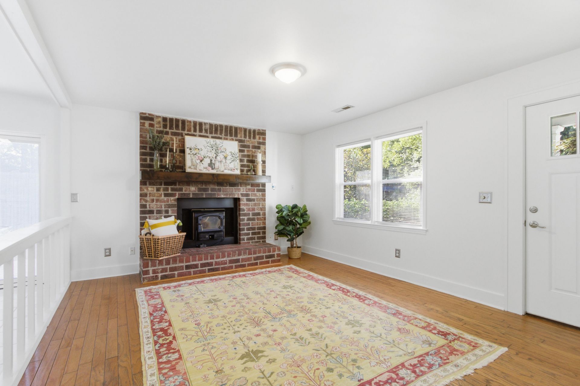 1142 Bonnie Lane Photo 11