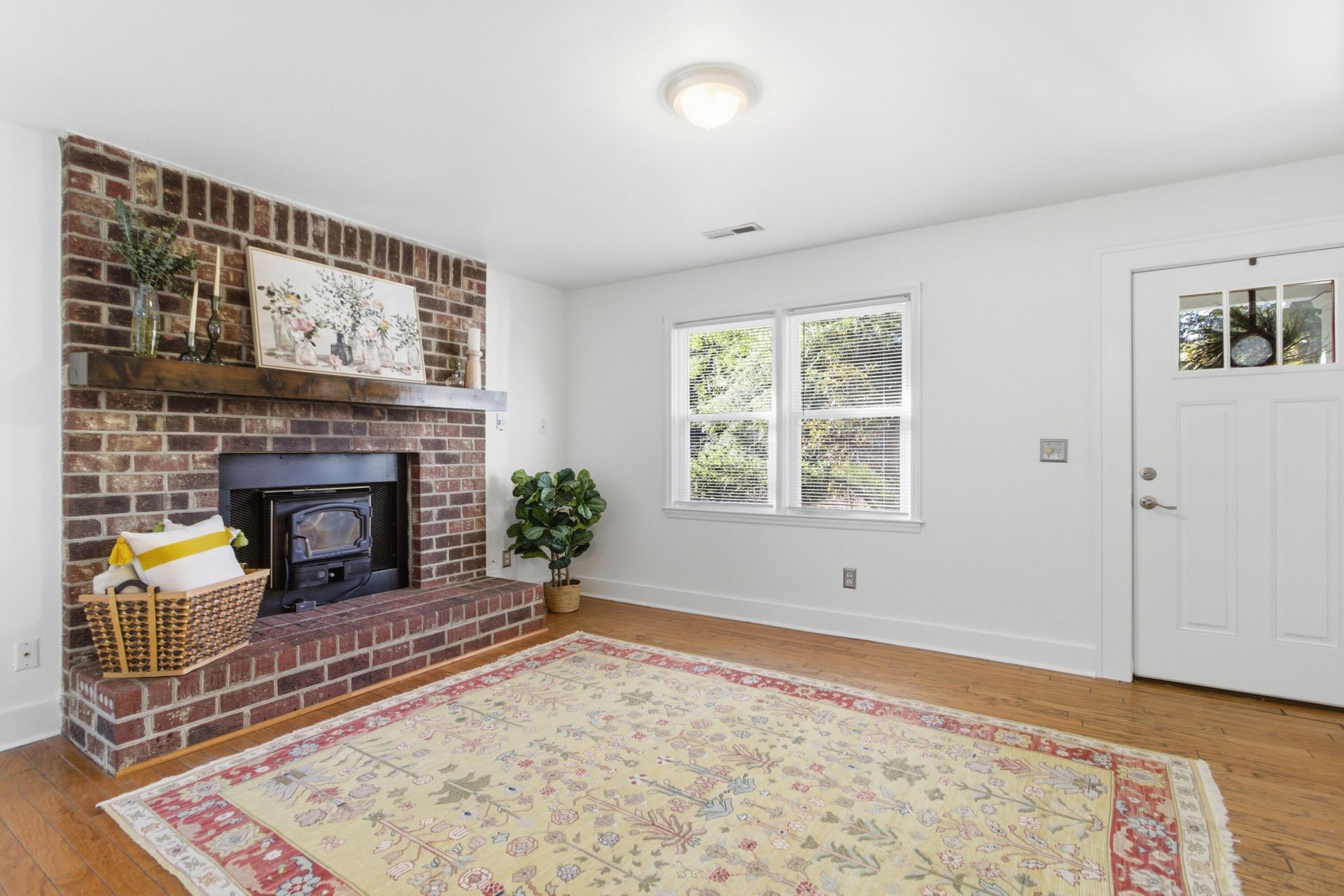 1142 Bonnie Lane Photo 9