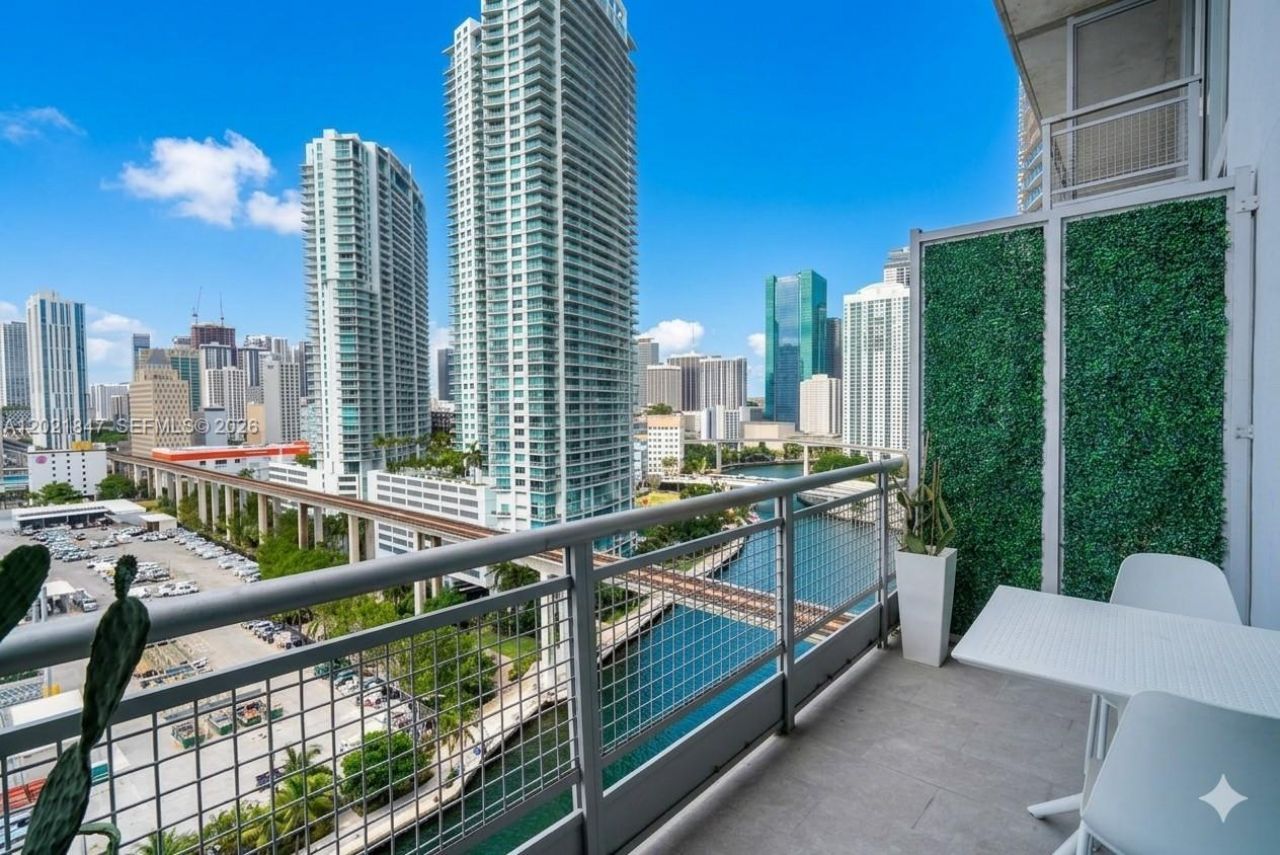 690 SW 1st Ct , Unit 1913, Miami, FL 33130 Photo
