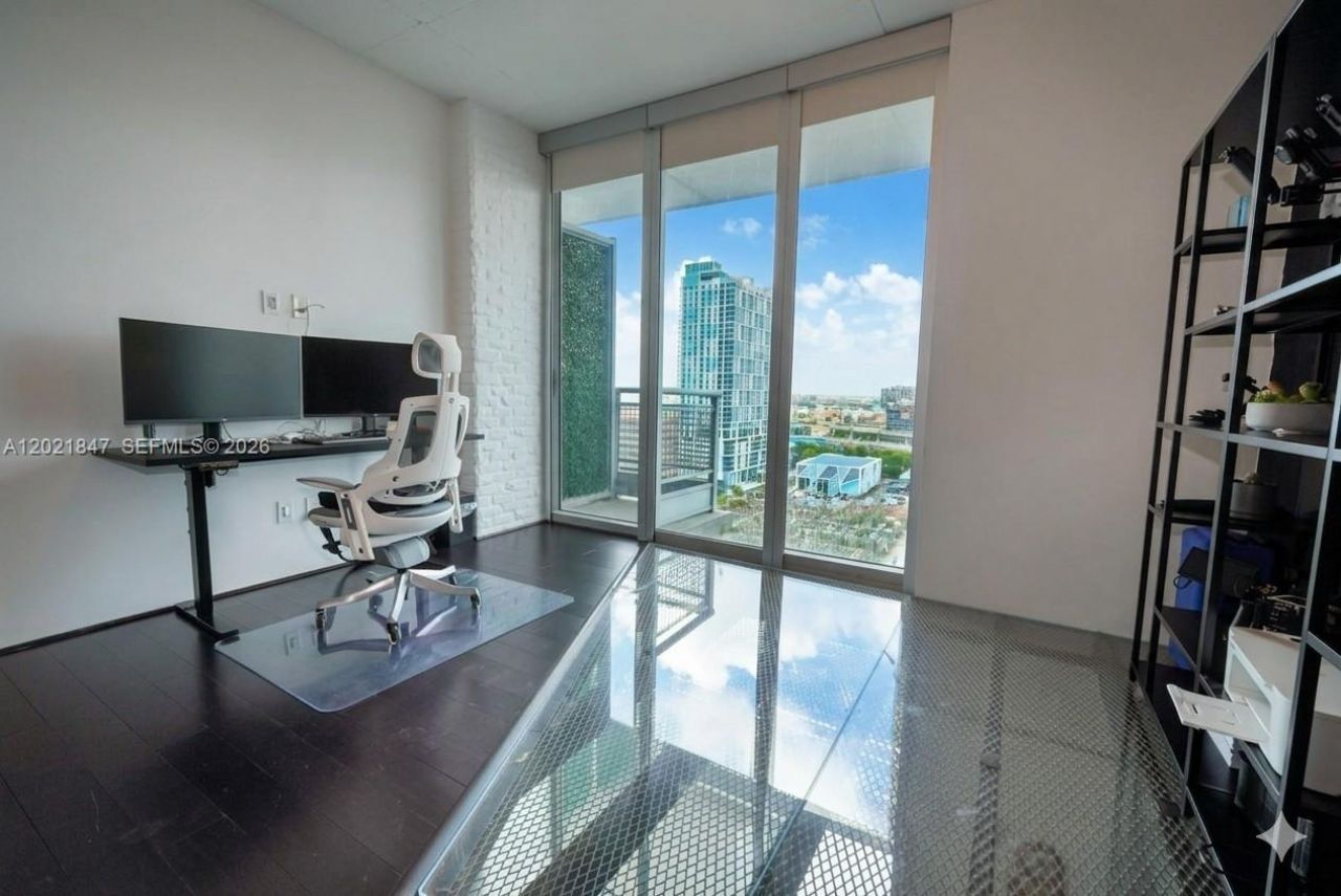 690 SW 1st Ct , Unit 1913, Miami, FL 33130 Photo