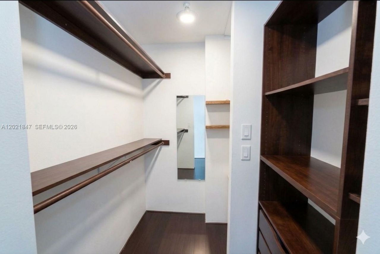 690 SW 1st Ct , Unit 1913, Miami, FL 33130 Photo