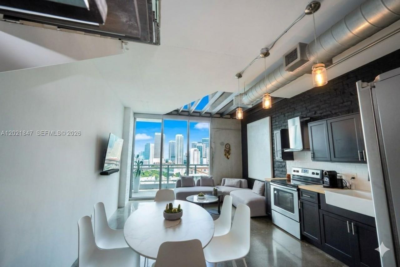 690 SW 1st Ct , Unit 1913, Miami, FL 33130 Photo