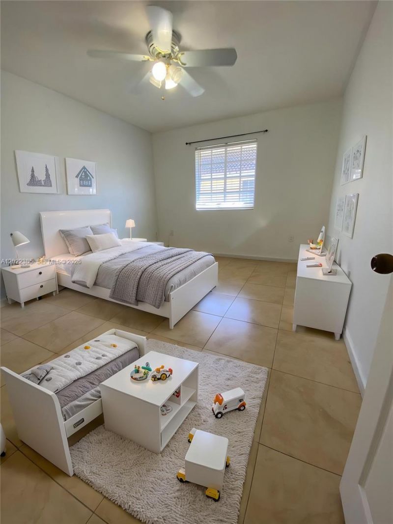 6763 NW 182nd St , Unit 105, Hialeah, FL 33015 Photo