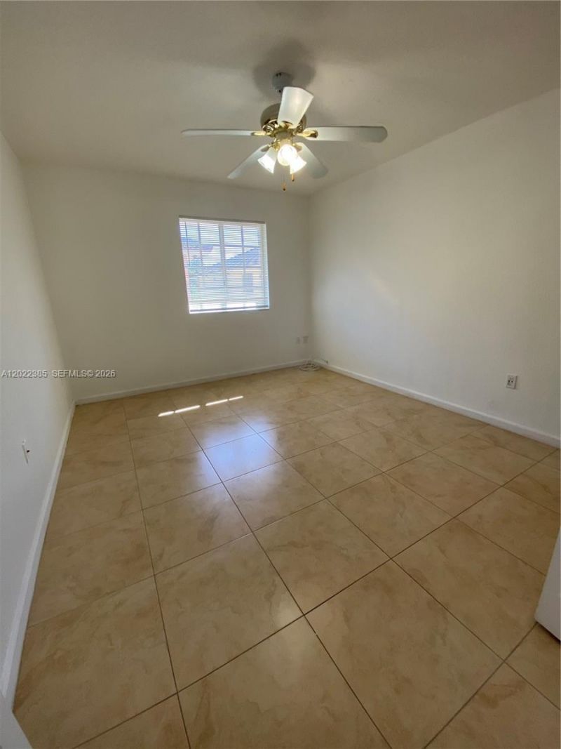 6763 NW 182nd St , Unit 105, Hialeah, FL 33015 Photo