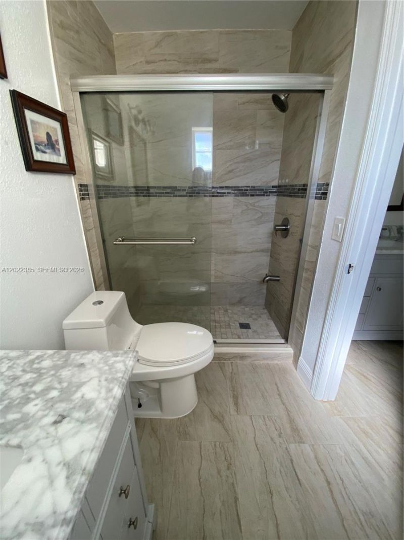 6763 NW 182nd St , Unit 105, Hialeah, FL 33015 Photo