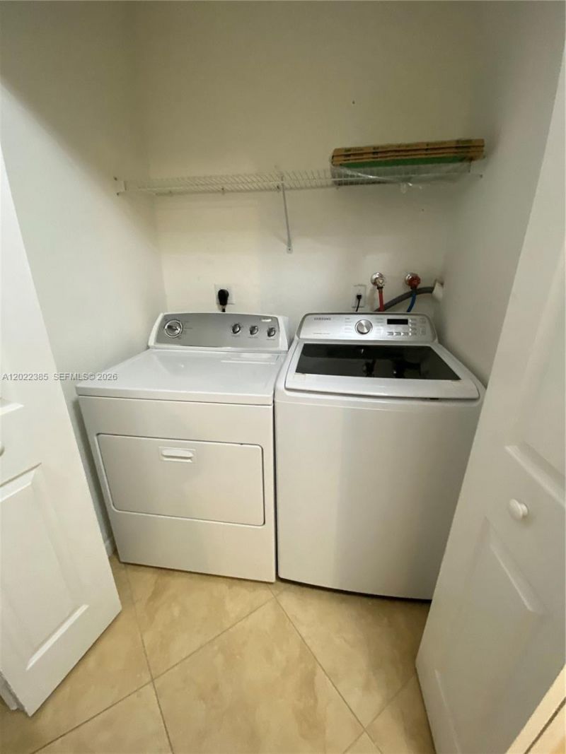6763 NW 182nd St , Unit 105, Hialeah, FL 33015 Photo