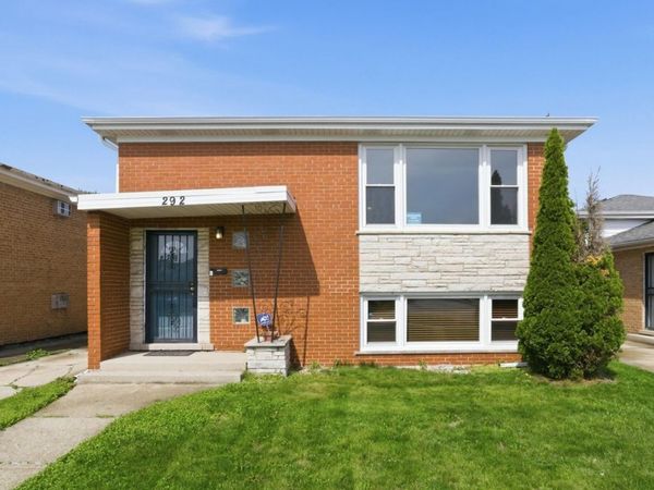 292 Bensley Avenue , Calumet City, IL 60409