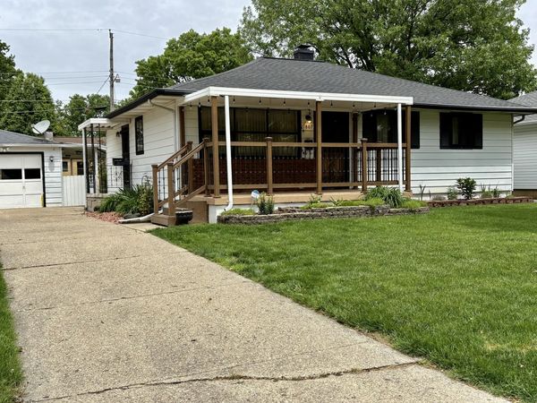 1807 Melanie Lane , Champaign, IL 61821