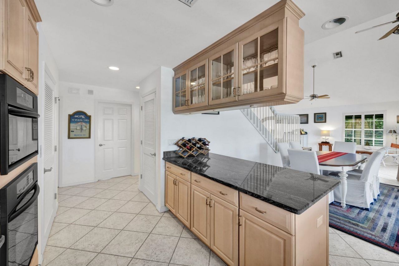 9007 Mockingbird Dr, Sanibel, FL 33957 Photo
