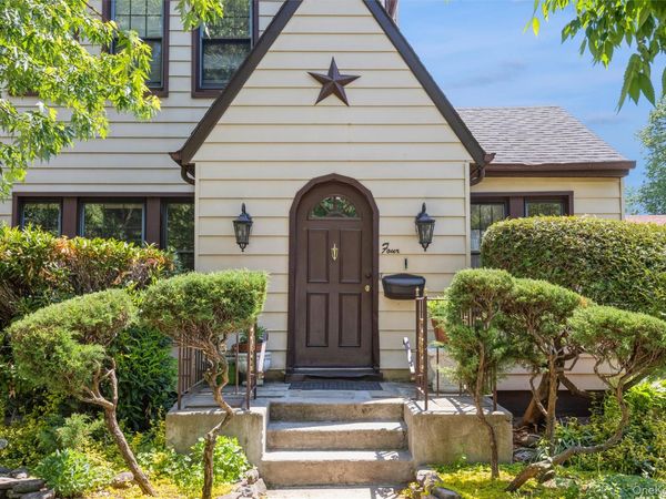 4 May Court , West Hempstead, NY 11552