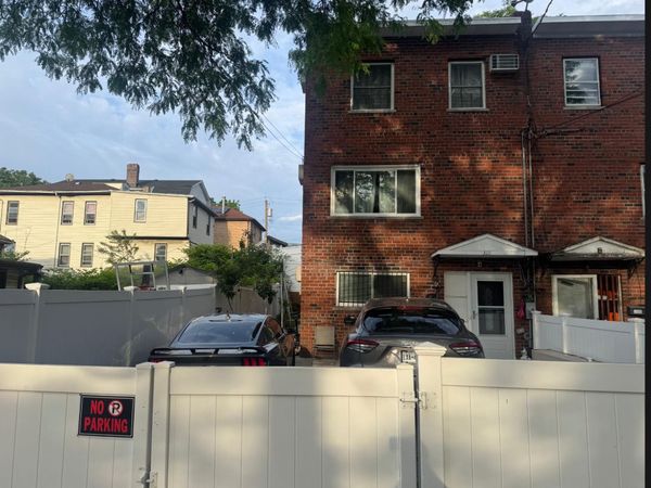 3111 Gunther Avenue , Bronx, NY 10469