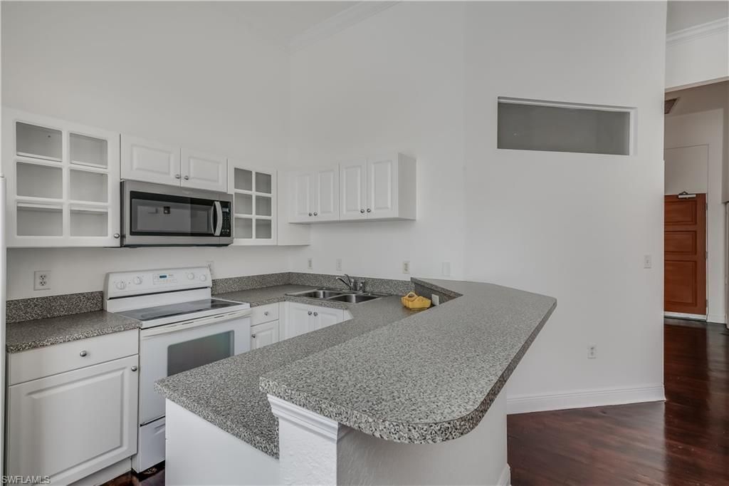 2260 1st St , Unit 204, Fort Myers, FL 33901 Photo