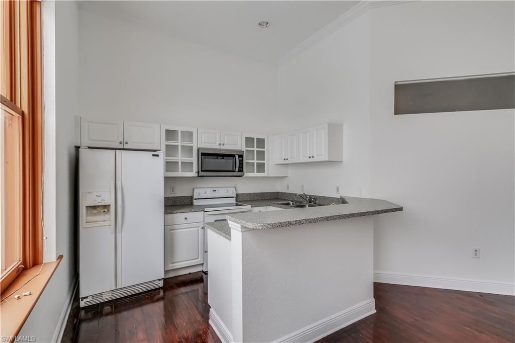 2260 1st St , Unit 204, Fort Myers, FL 33901 Photo