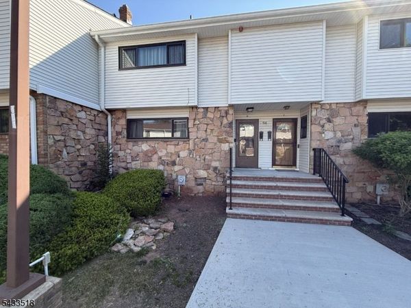 918 Merritt Dr, Hillsborough, NJ 08844