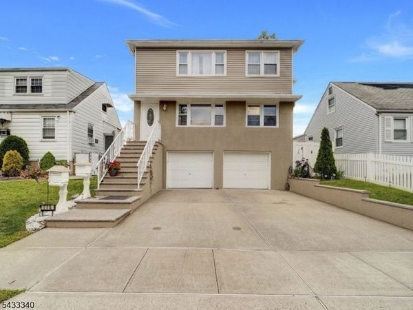 116 Willow Ave, Garwood, NJ 07027