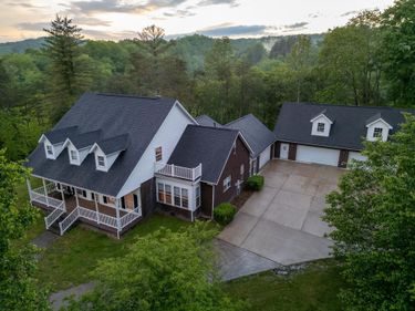 140 Morton Drive, Hamlin, WV 25523