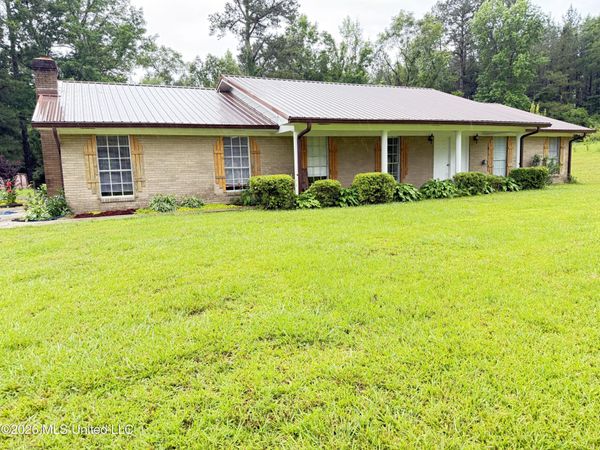 439 Poplar Springs Road, Mendenhall, MS 39114