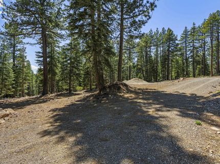 11483 Chamonix Road, Truckee, CA 96161 Photo