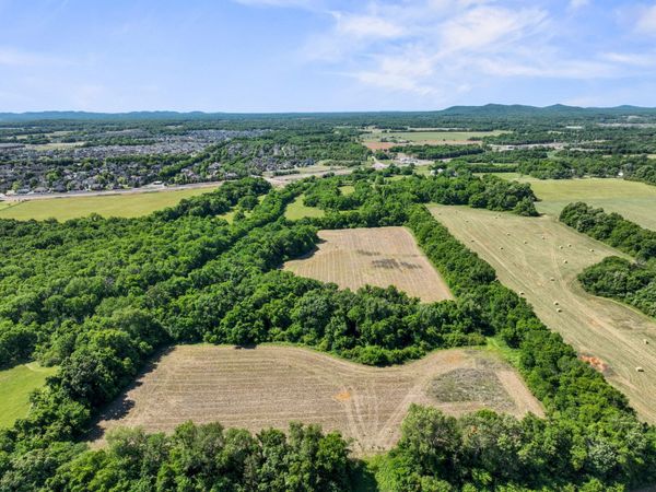 3056 Old Salem Rd , Murfreesboro, TN 37128