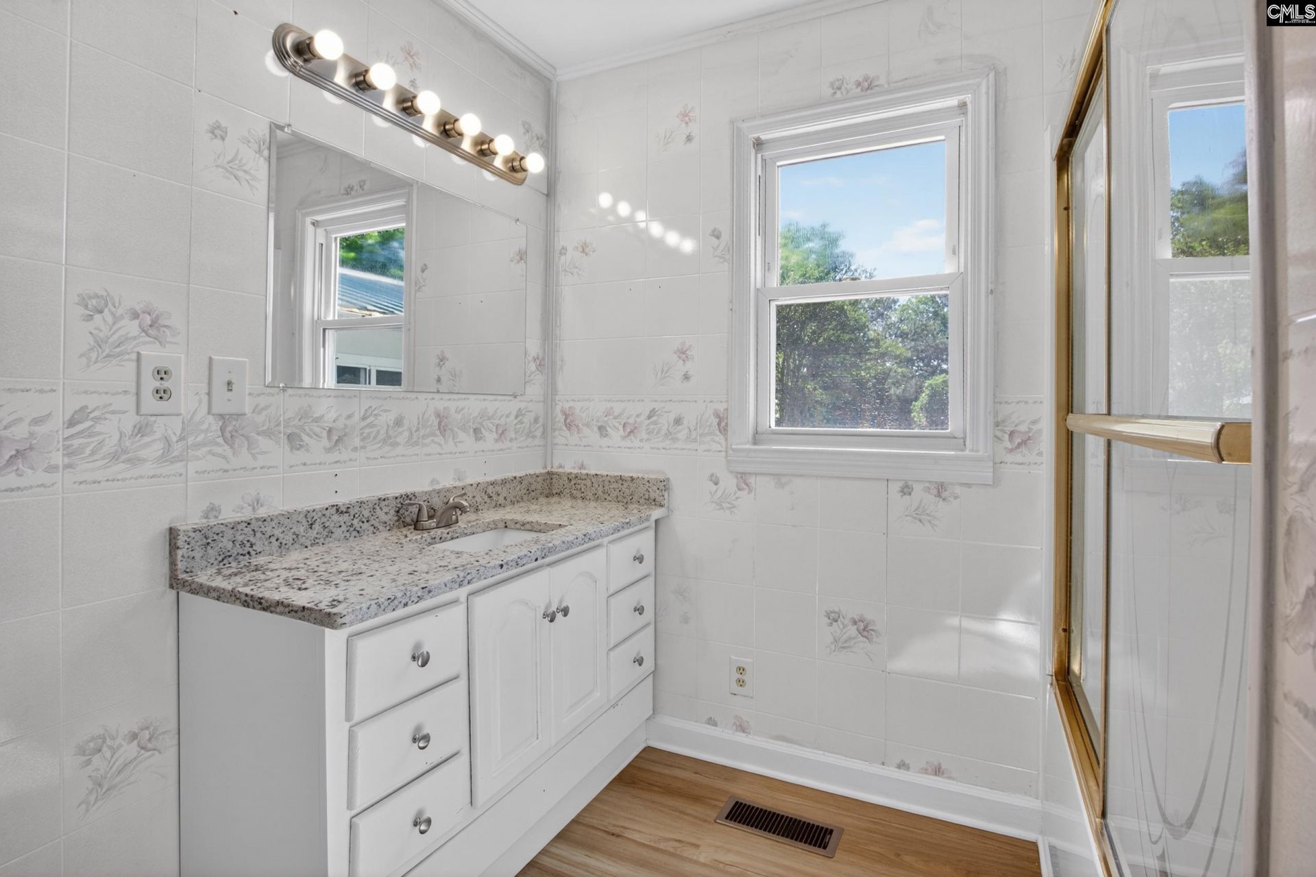 3100 N Kings Highway Photo 20