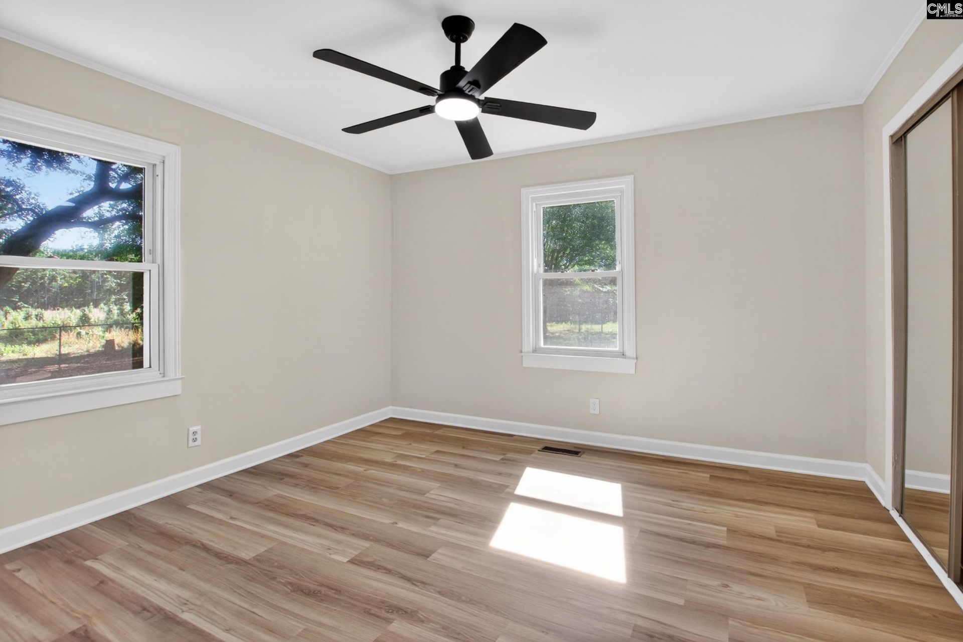 3100 N Kings Highway Photo 21