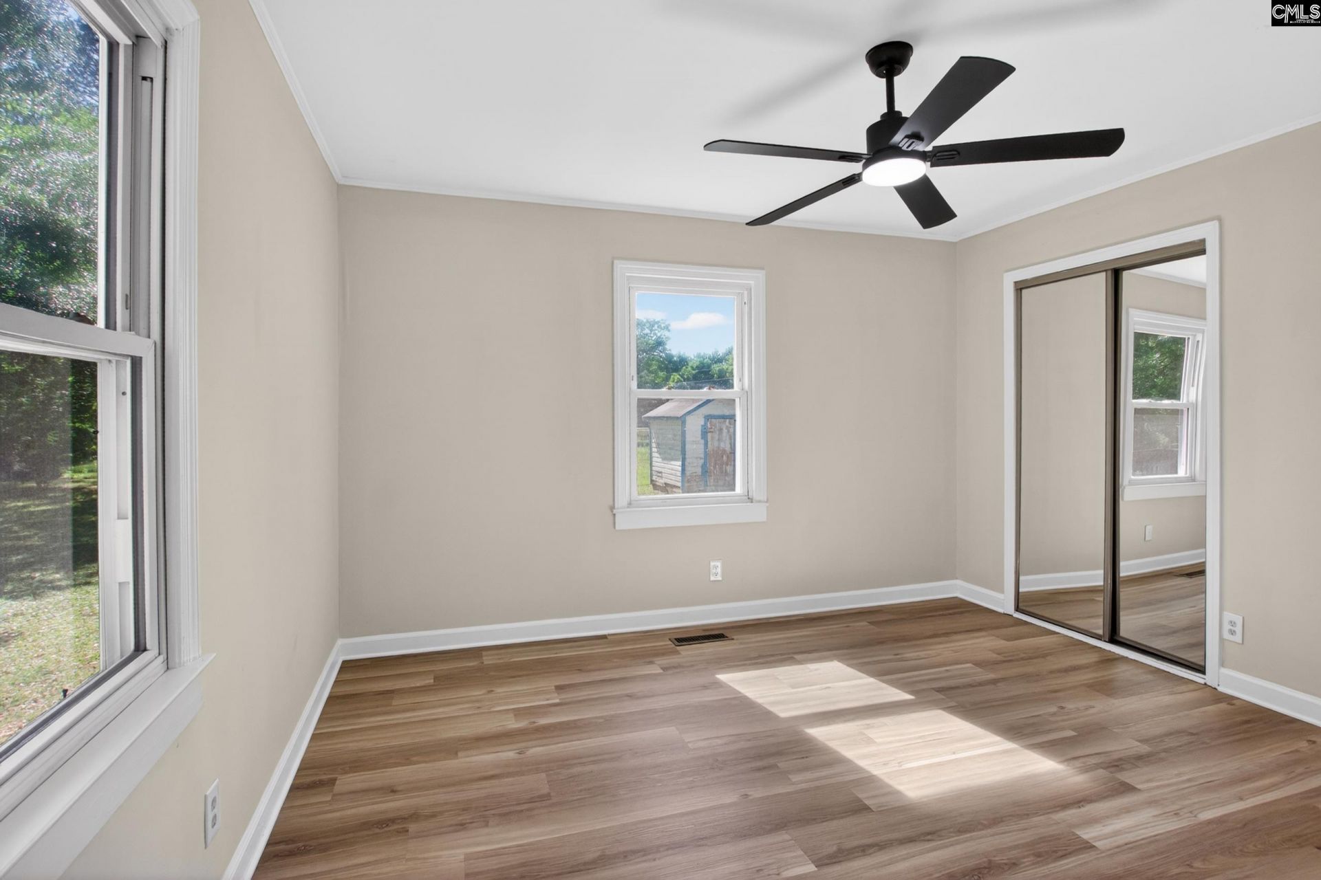 3100 N Kings Highway Photo 23