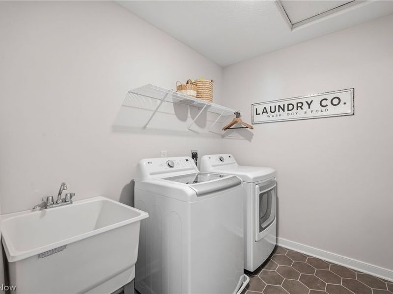 7564 Main Street , Olmsted Falls, OH 44138 Photo 33