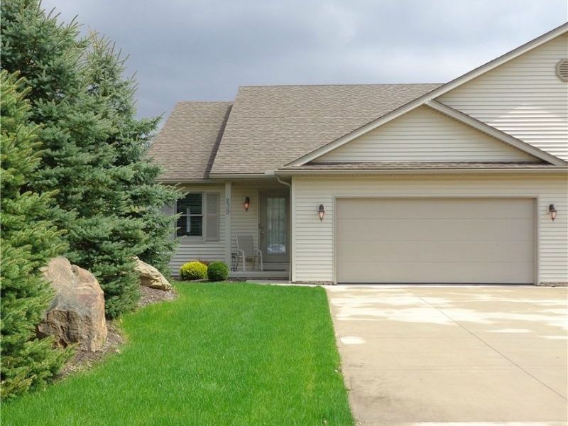 239 Aspen Drive, Dover, OH 44622 Photo 1