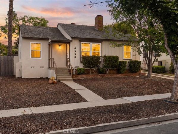 4558 Pasadena Avenue, Long Beach, CA 90807