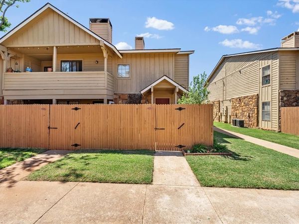 14315 N Pennsylvania Avenue, Unit 13H, Oklahoma City, OK 73134