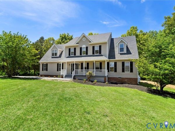 5219 Thornwood Court , Petersburg, VA 23803